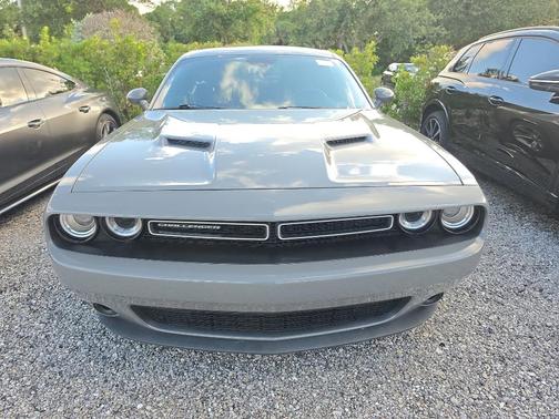Destroyer Gray Clearcoat 2019 Dodge Challenger SXT