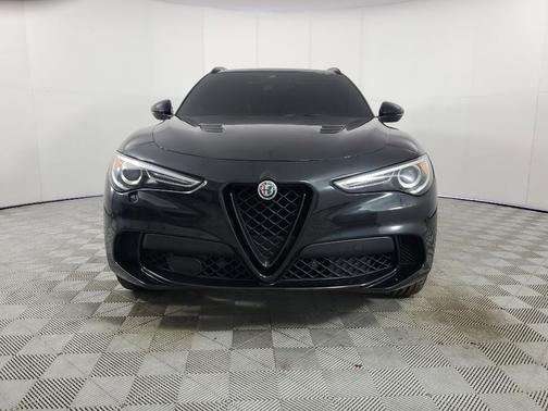 2022 Alfa Romeo Stelvio Quadrifoglio
