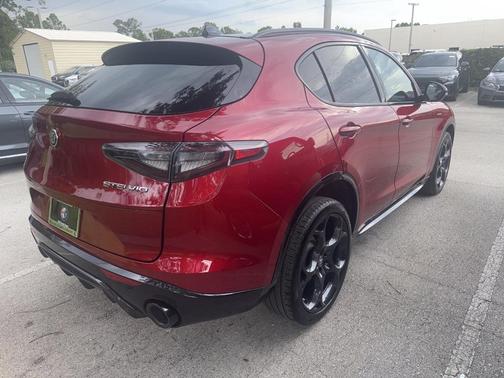 Rosso 2024 Alfa Romeo Stelvio Veloce