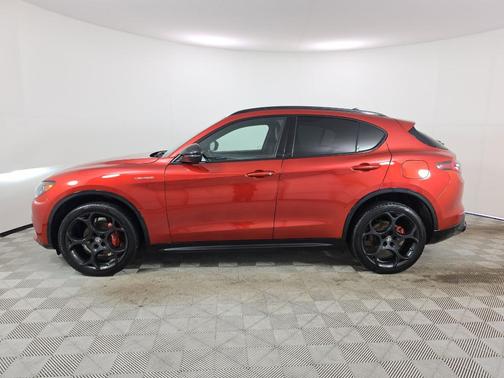 Rosso 2024 Alfa Romeo Stelvio Veloce