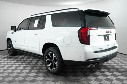 2025 GMC Yukon XL AT4