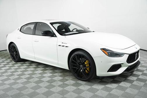 2023 Maserati Ghibli Modena
