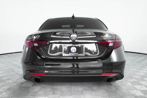 2022 Alfa Romeo Giulia Ti