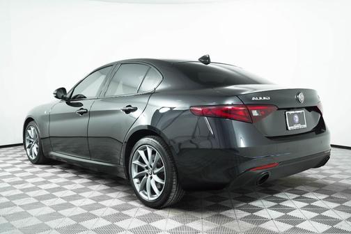 2022 Alfa Romeo Giulia Ti