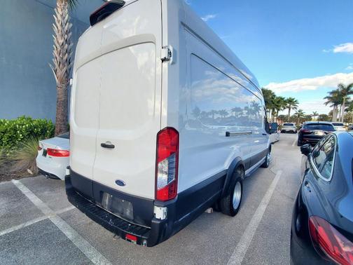 2022 Ford Transit-350 Base