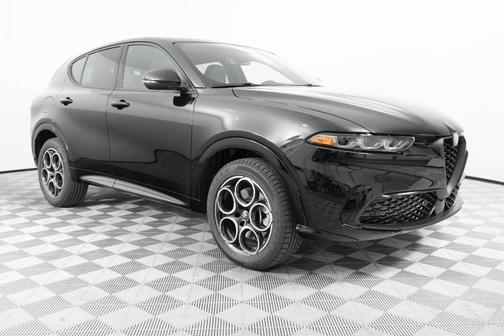 2025 Alfa Romeo Tonale Base