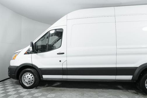 2022 Ford Transit-350 Base