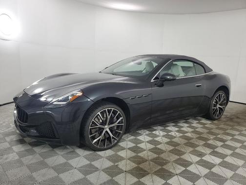 2025 Maserati GranCabrio BASE