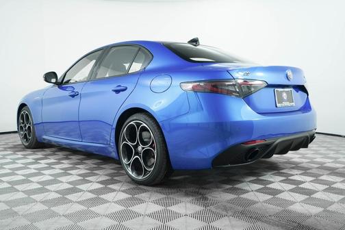 2025 Alfa Romeo Giulia Veloce