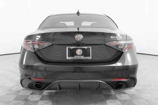 2025 Alfa Romeo Giulia Veloce