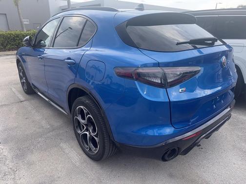 Misano Blue Metallic 2024 Alfa Romeo Stelvio Veloce