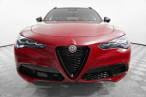 2025 Alfa Romeo Stelvio Base