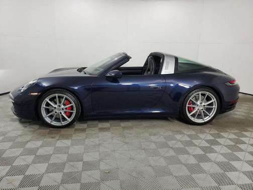 2022 Porsche 911 Targa 4S