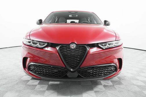 2025 Alfa Romeo Tonale Base
