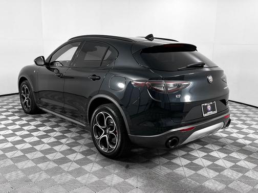 2024 Alfa Romeo Stelvio Ti