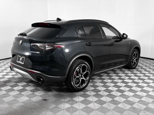2024 Alfa Romeo Stelvio Ti
