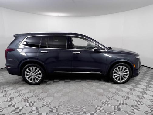 2022 Cadillac XT6 Premium Luxury FWD