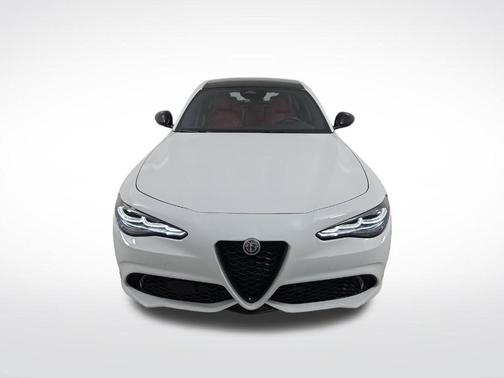 Milano 2025 Alfa Romeo Giulia Veloce