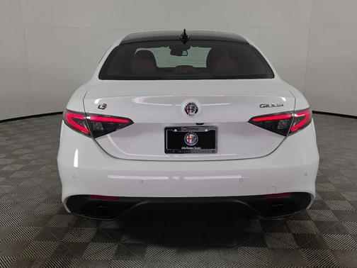 Milano 2025 Alfa Romeo Giulia Veloce