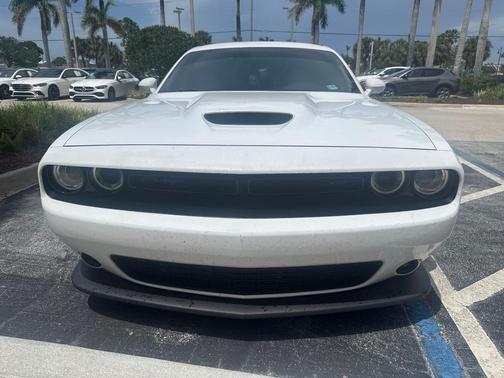 White Knuckle Clearcoat 2021 Dodge Challenger GT