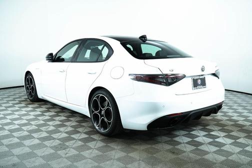 2024 Alfa Romeo Giulia Veloce