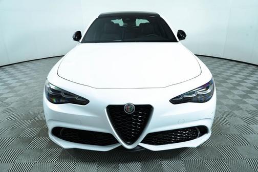 2024 Alfa Romeo Giulia Veloce