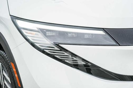 White / Black 2026 Nissan Leaf SV+