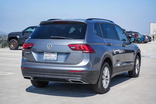 Platinum Gray Metallic 2019 Volkswagen Tiguan 2.0T S
