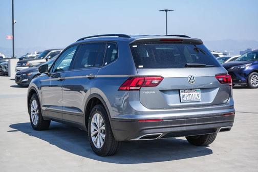 Platinum Gray Metallic 2019 Volkswagen Tiguan 2.0T S
