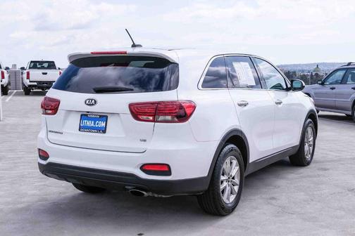 Snow White Pearl 2019 Kia Sorento LX V6