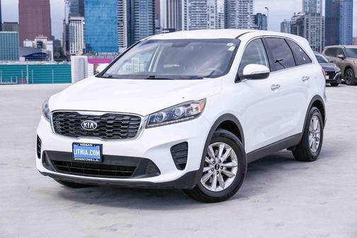 Snow White Pearl 2019 Kia Sorento LX V6