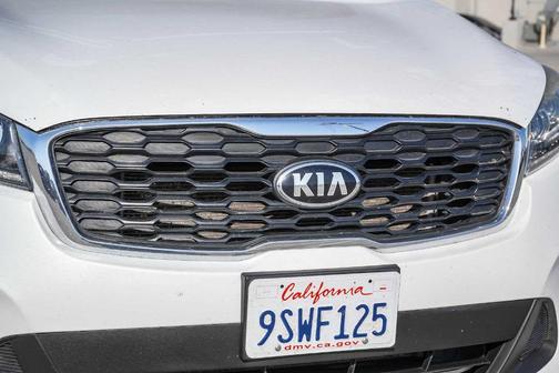 Snow White Pearl 2019 Kia Sorento LX V6