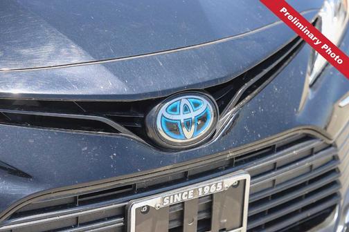 Midnight Black Metallic 2021 Toyota Camry Hybrid XLE