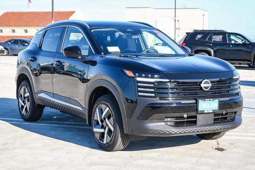 Super Black 2026 Nissan Kicks SV