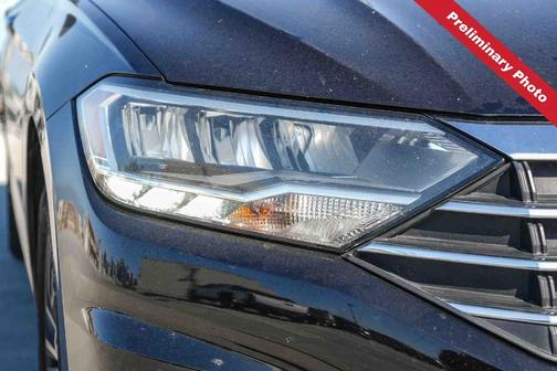 Black 2021 Volkswagen Jetta 1.4T SE