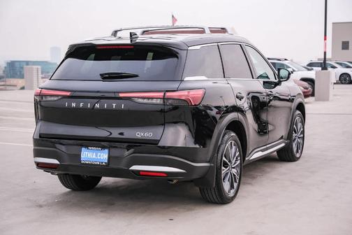 Diamond Black 2026 INFINITI QX60 Luxe