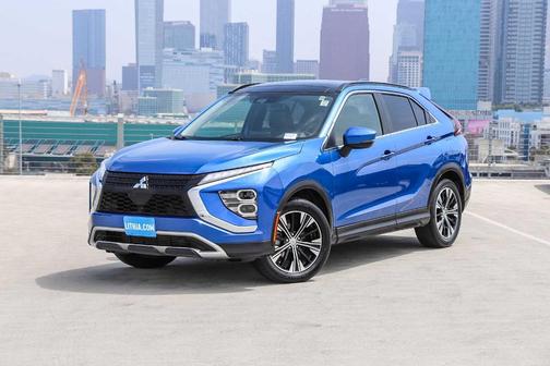 Octane Blue Metallic 2022 Mitsubishi Eclipse Cross SE
