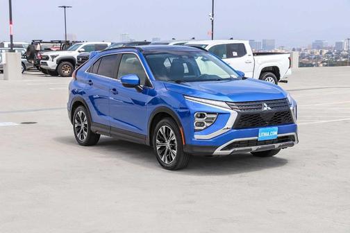 Octane Blue Metallic 2022 Mitsubishi Eclipse Cross SE