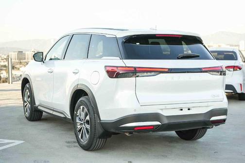 Radiant White 2026 INFINITI QX60 Pure