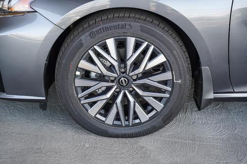 Gun Metallic 2026 Nissan Altima SV