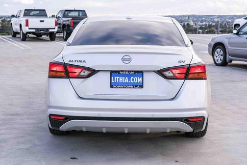 Brilliant Silver Metallic 2024 Nissan Altima 2.5 SV