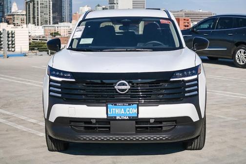 Fresh Powder 2026 Nissan Kicks SV