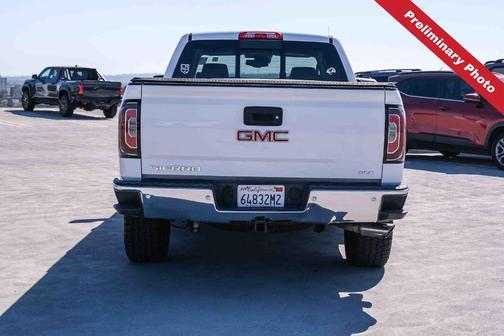 Summit White 2018 GMC Sierra 1500 SLT