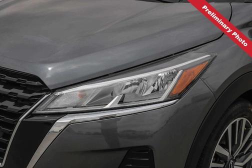Gun Metallic 2024 Nissan Kicks SV