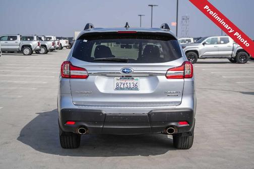 Ice Silver Metallic 2022 Subaru Ascent Touring 7-Passenger