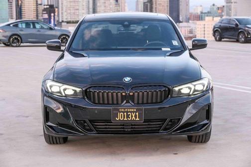 Black Sapphire Metallic 2025 BMW 330 i