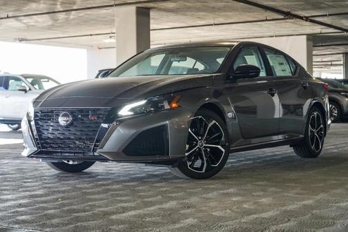 Gun Metallic 2026 Nissan Altima 2.5 SR