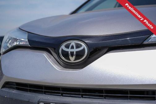 Silver Knockout Metallic 2020 Toyota C-HR LE