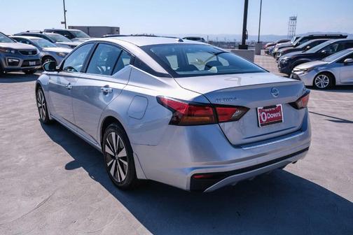 Brilliant Silver Metallic 2021 Nissan Altima 2.5 SV