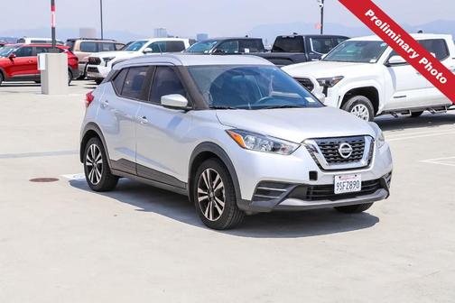 Brilliant Silver 2019 Nissan Kicks SV